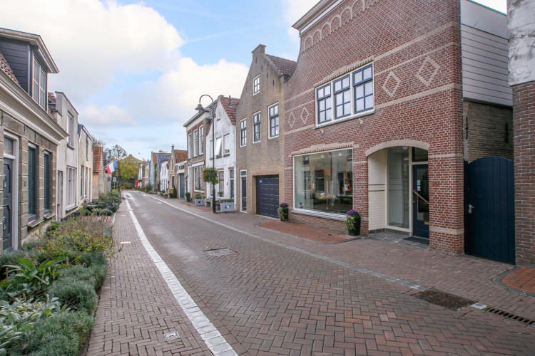 Voorstraat 10, Den Bommel