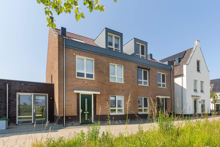 Buitenring 65, Middelharnis