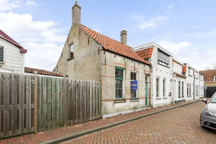 van Gorcumdwarsstraat 1, Sommelsdijk