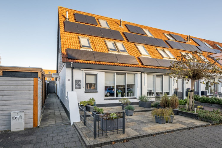 Pimpelmees 10, Sommelsdijk
