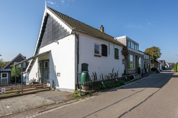 Langstraat 42, Achthuizen
