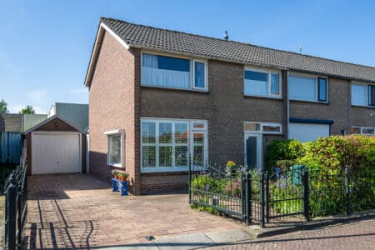 Jozefdreef 3, Oude-Tonge