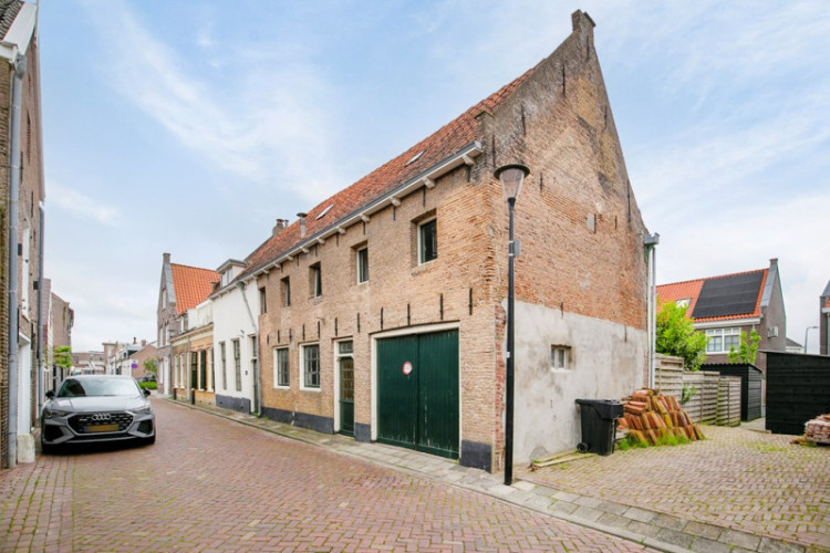 Vissersdijk 39, Middelharnis