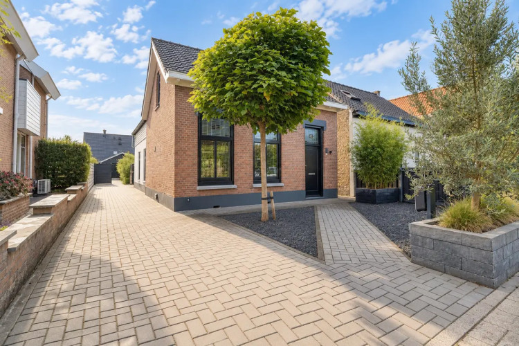 Mr Iman Caustraat 83, Stellendam