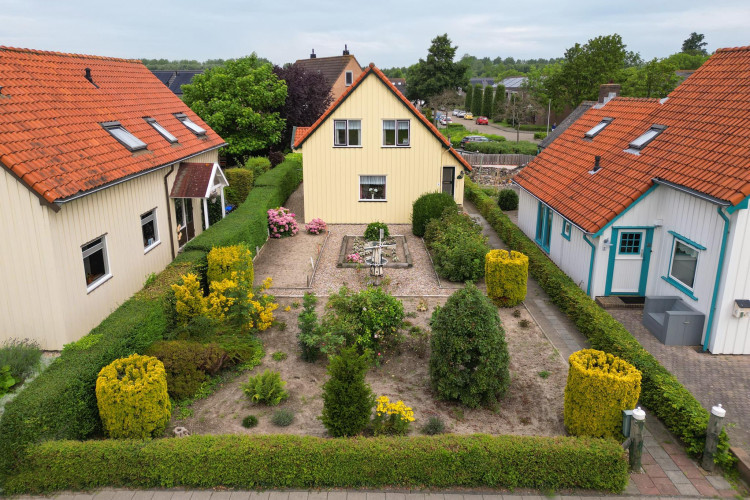 Koning Haakonstraat 4, Stellendam