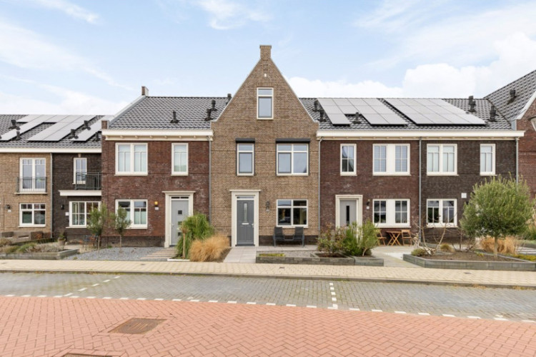 Grondzeilerstraat 8, Oude-Tonge