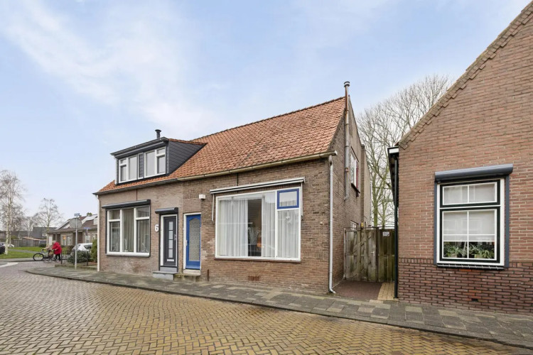 Hilstraat 4, Oude-Tonge