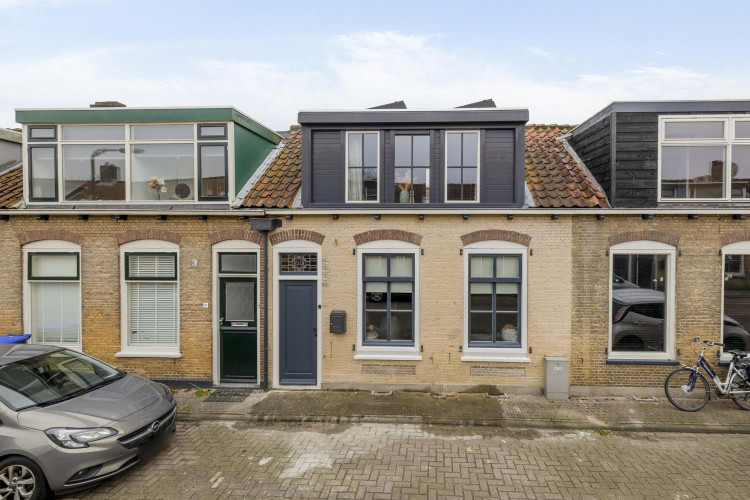 Eendrachtstraat 23, Middelharnis