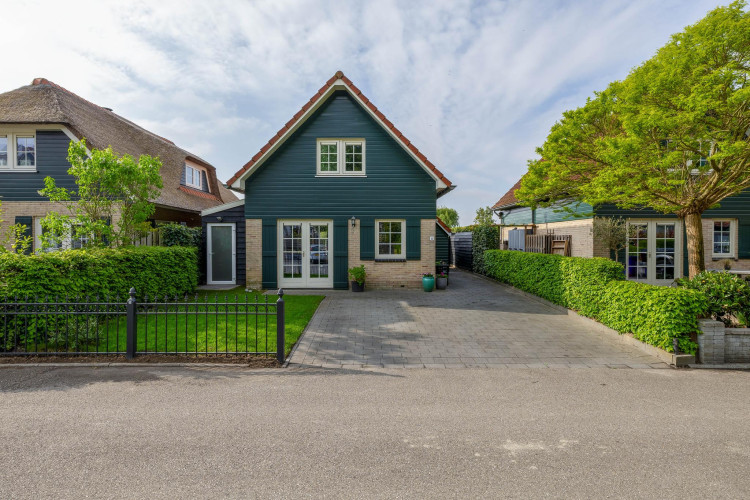 Sluuslaan 6, Middelharnis
