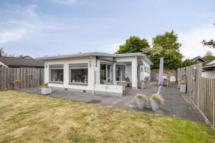 Duinakker 10, Ouddorp