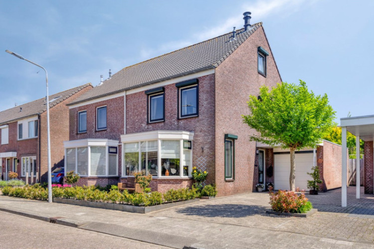 Saturnuslaan 58, Oude-Tonge
