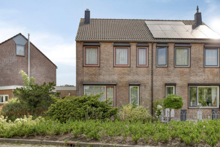 Melkweg 64, Oude-Tonge