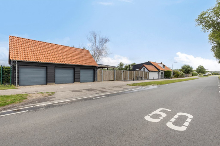 Molendijk 15, Den Bommel