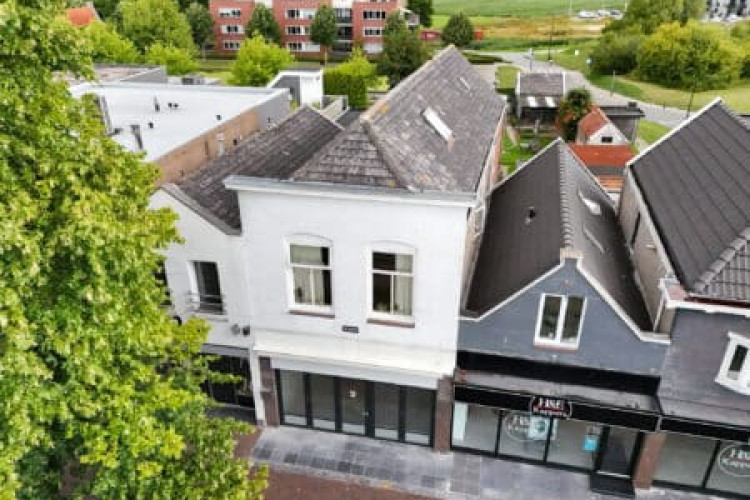 Zandpad 4, Middelharnis
