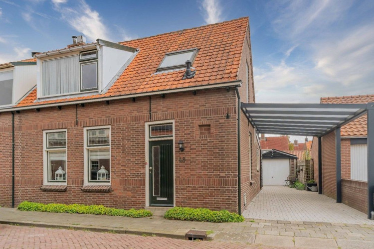 Emmastraat 48, Oude-Tonge