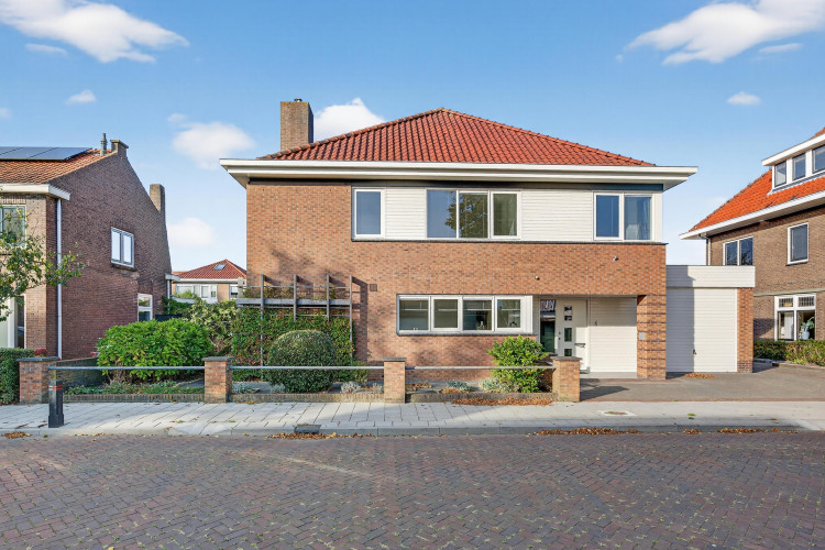 Burgemeester Mijslaan 4, Middelharnis