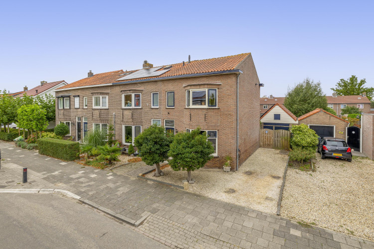 Steneweg 78, Middelharnis