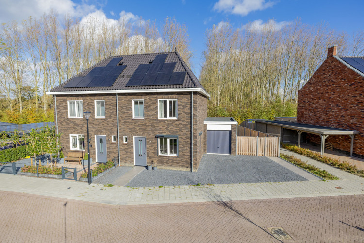 Stadthof 7, Stad aan 't Haringvliet