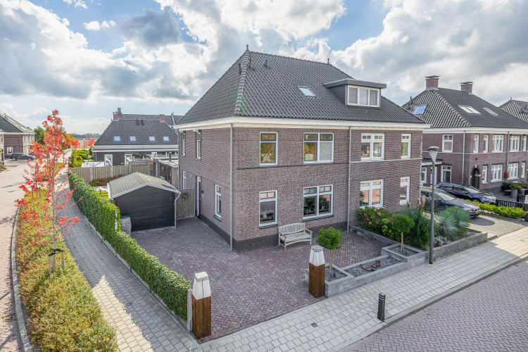 Amberlaan 23, Dirksland