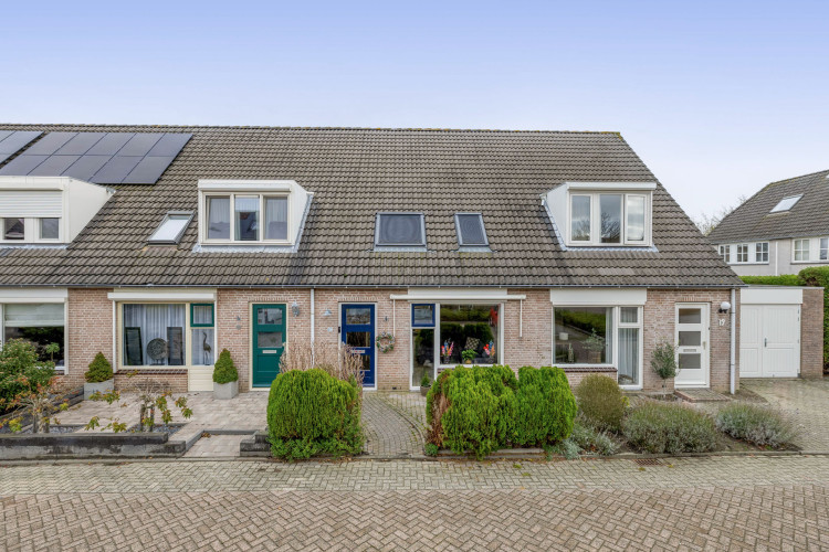 Gerbera 17, Dirksland