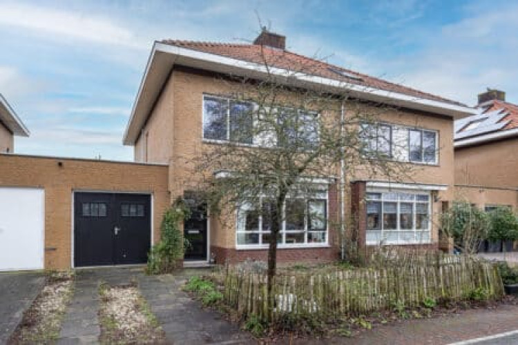 Frederik van Eedenstraat 11, Sommelsdijk