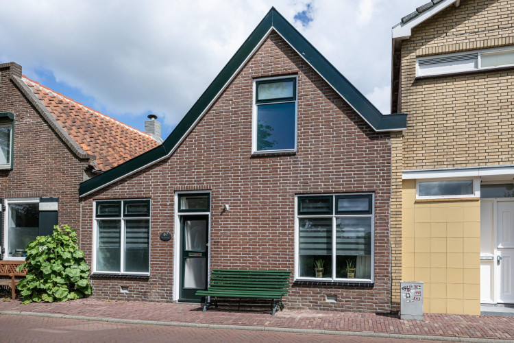 Oostdijk 67, Middelharnis