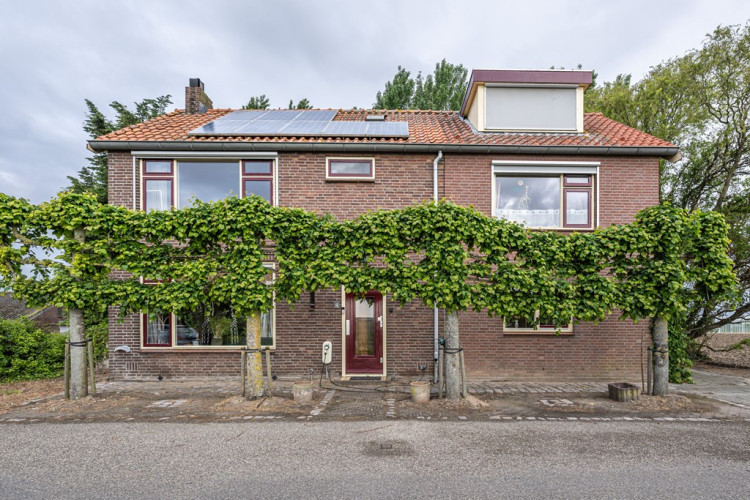 Langstraat 4, Achthuizen