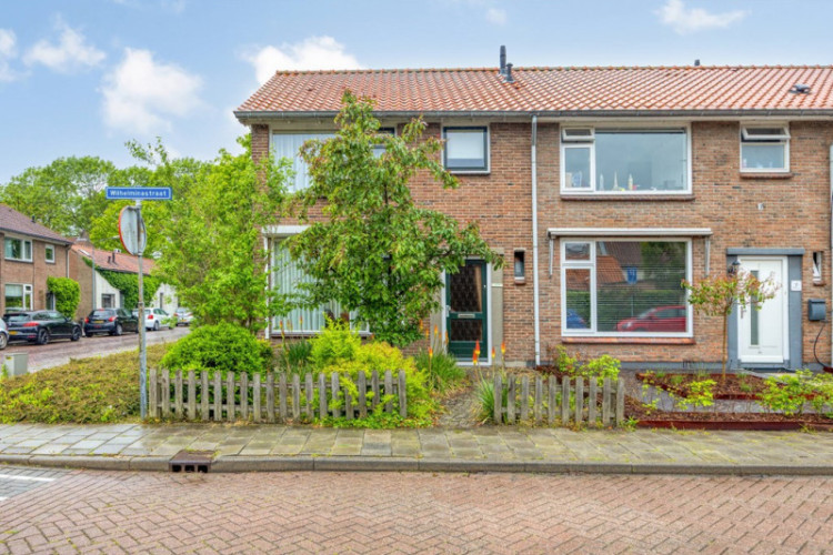 Wilhelminastraat 1, Oude-Tonge