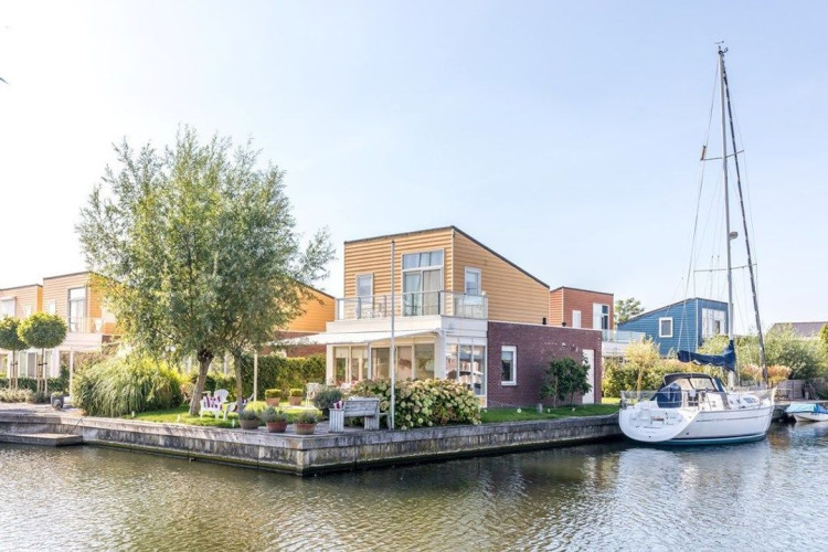 Suisendijk 14 97, Oude-Tonge