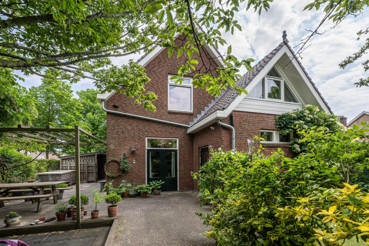 Hoflaan 40, Middelharnis