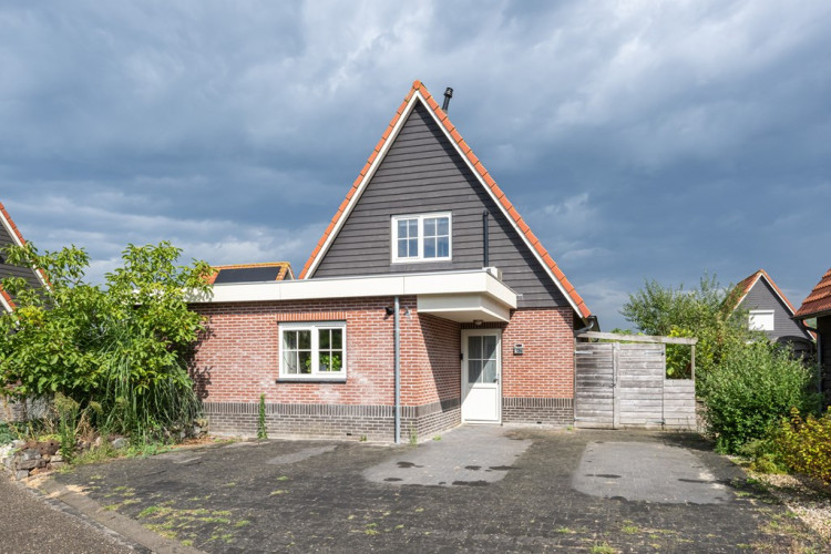 Zuiddijk 61 A134, Oude-Tonge