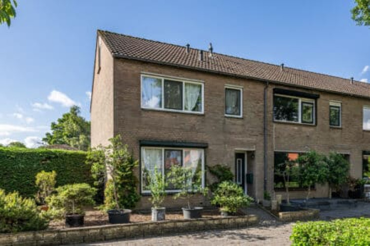 Vrouwtjesweg 43, Stad aan 't Haringvliet