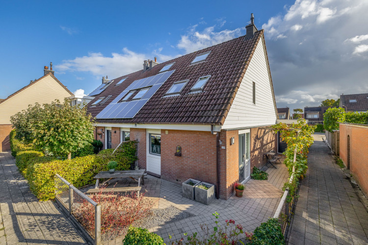 Lijster 27, Sommelsdijk