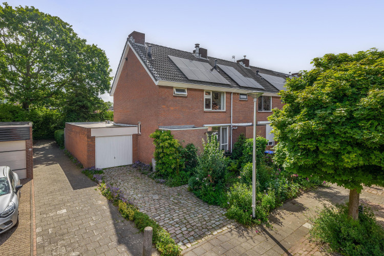 Kluut 10, Sommelsdijk