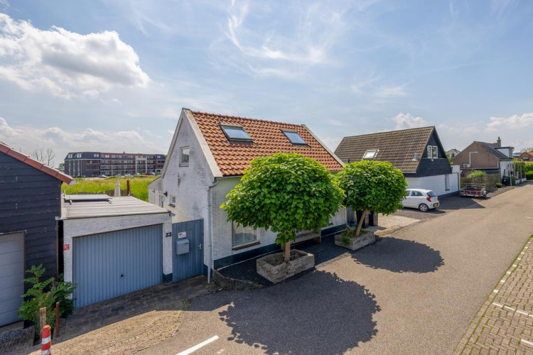Zuiddijk 33, Oude-Tonge