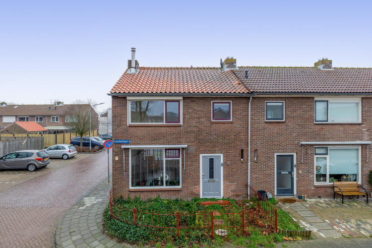 Julianastraat 20, Oude-Tonge