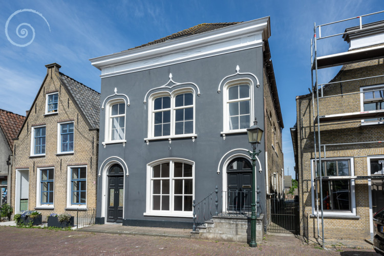 Voorstraat 30, Stad aan 't Haringvliet