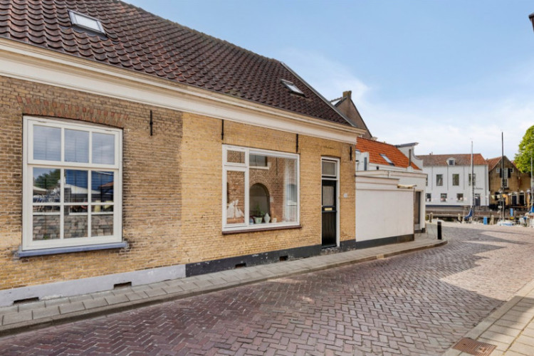 Spuistraat 30, Middelharnis