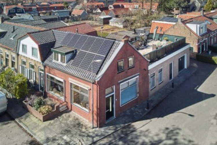 Hofplein 1, Sommelsdijk