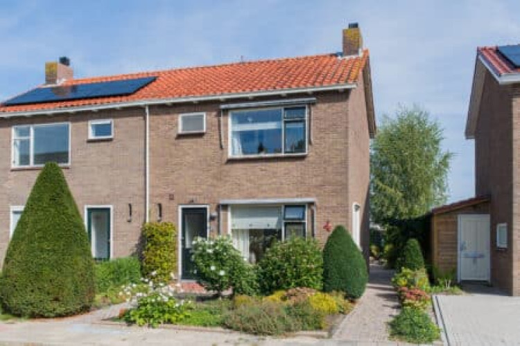 Prins Bernhardstraat 11, Den Bommel