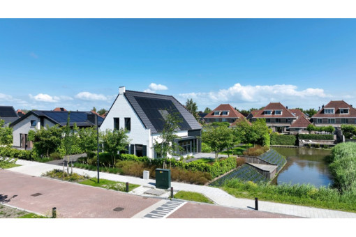 Multatulilaan 18 Sommelsdijk