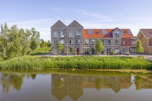 Buitenring 16 Middelharnis