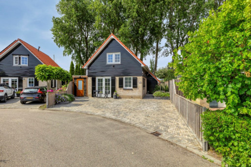 Sluuslaan 35 Middelharnis