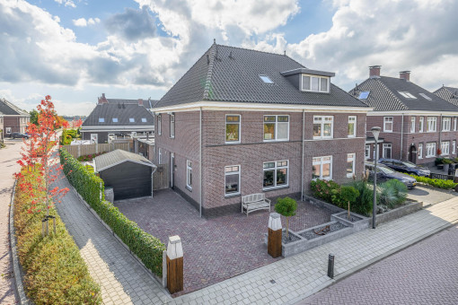 Amberlaan 23 Dirksland