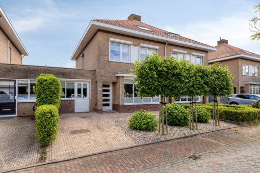 A.M. de Jongstraat 18 Sommelsdijk