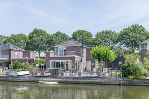 Suisendijk 14 Oude-Tonge