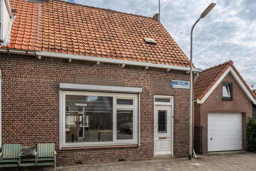 Eerste Dijkdwarsstraat 12 Sommelsdijk